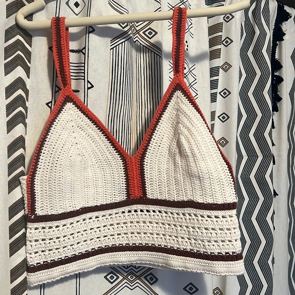 American Eagle Crochet Crop Tank - Picture 4 of 5
